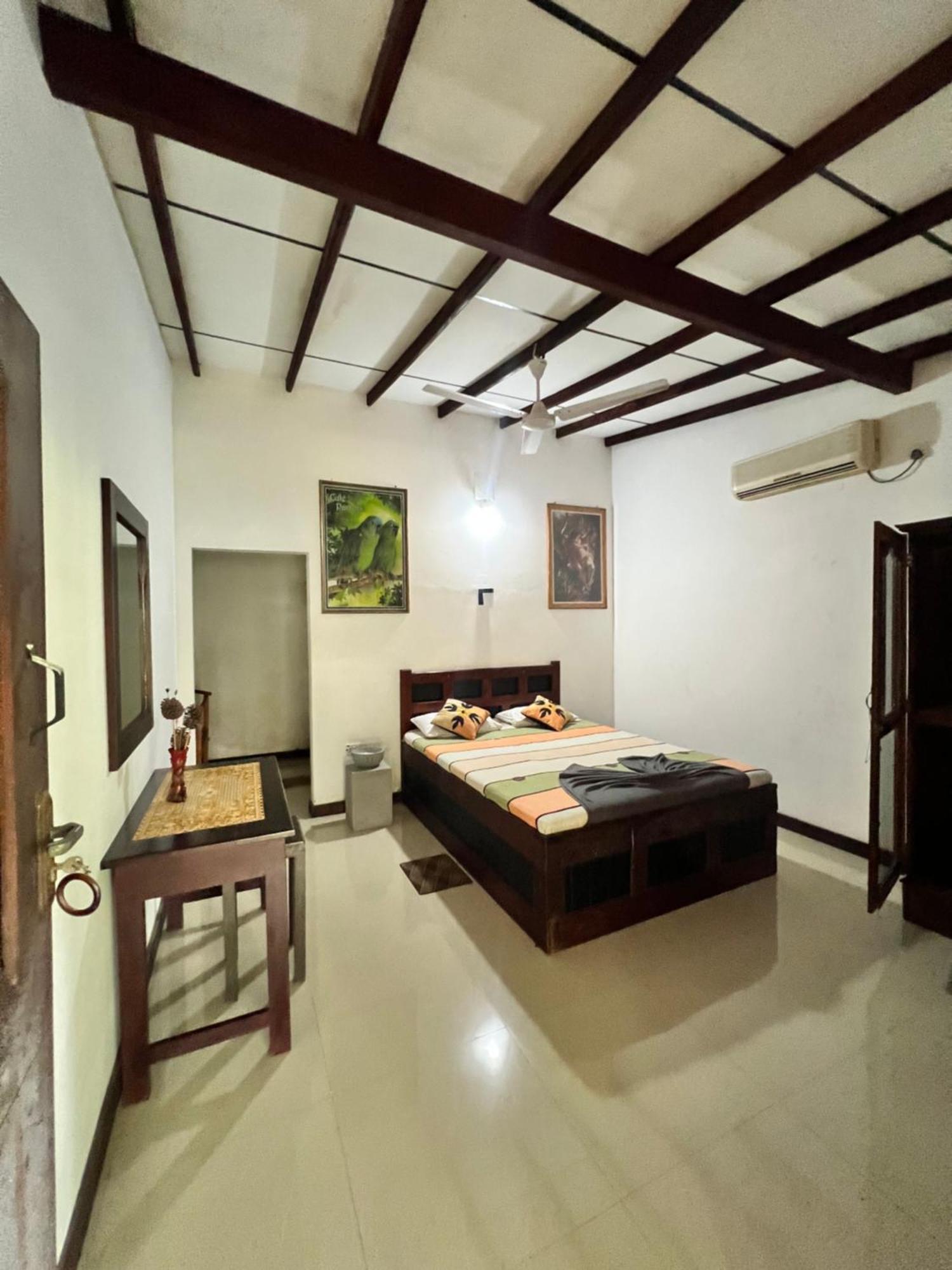 Sylvester Villa Hostel ネゴンボ エクステリア 写真