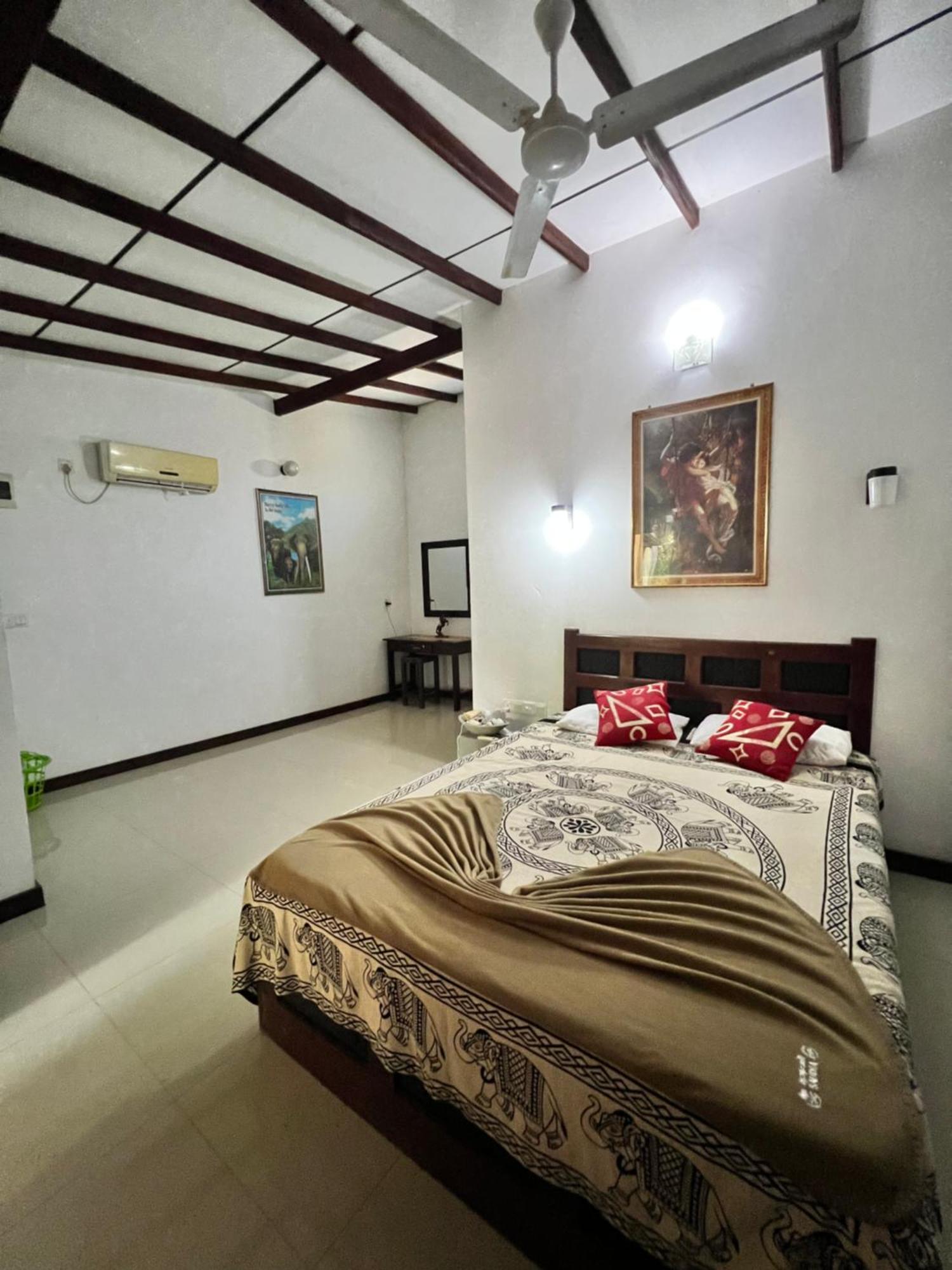 Sylvester Villa Hostel ネゴンボ エクステリア 写真
